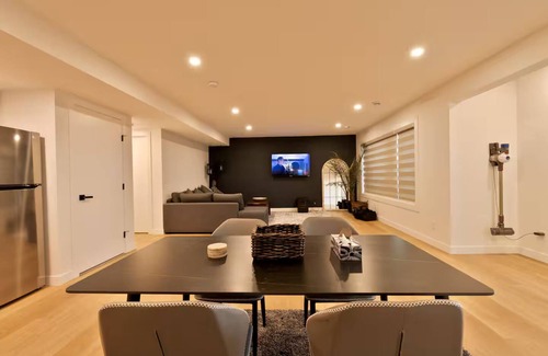 Airdrie Apartment | Rustic Lake‑Front Private Basement Suite Court Access & Gym