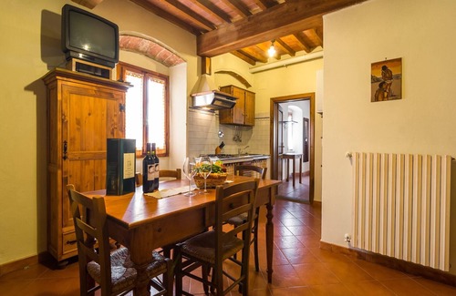 Pian di Sco Villa | Rustic mansion in Pian di Scò