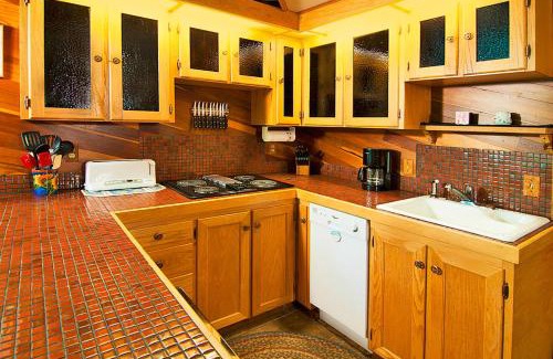 Baring House | Rustic River Paradise - 1 Bed 2 Bath Vacation home in Baring