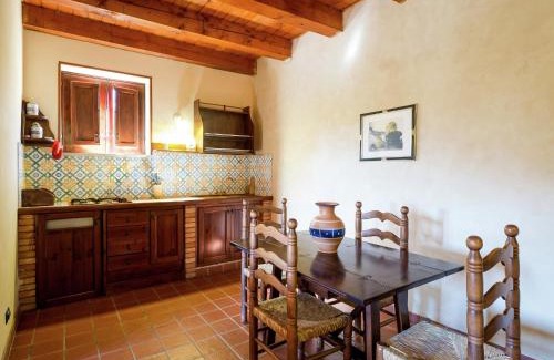 Landro House | Rustic Sicilian Retreat with Spa