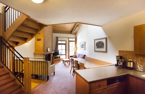 Arc-1950 Apartment | # Rustic, spacious, Ski-In-Ski-Out, Four Bedroom Chalet Apartment in Les Arc1950