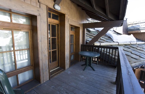 Arc-1950 Apartment | # Rustic, spacious, Ski-In-Ski-Out, Four Bedroom Chalet Apartment in Les Arc1950