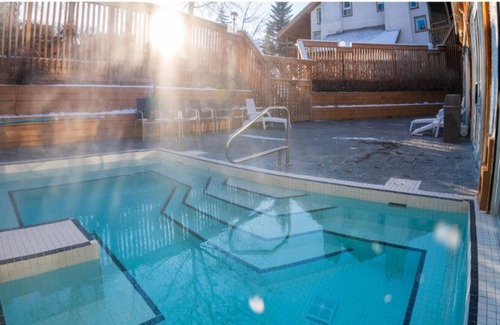 Banff Condo | Rustic Value Banff Condo with Fireplace!