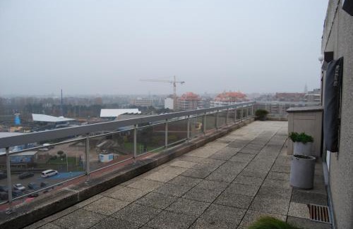 Blankenberge Apartment | Ruzettelaan 183 T11 bus 192