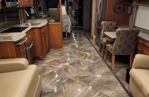 Regina Beach House | RV on Regina Beach Seasonal Site