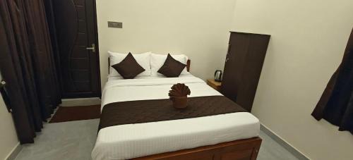 Yercaud Hotel | Rv Resorts Yercaud