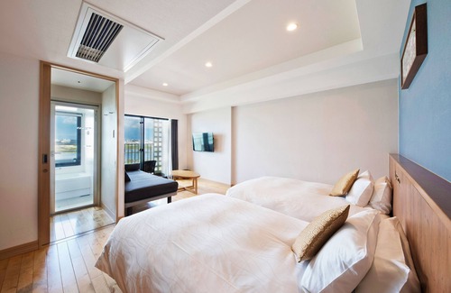 Tomigusuku Hotel | Ryukyu Onsen Senagajima Hotel