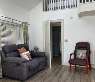 Burnfoot Apartment | Sèid Bò - Sleeps 6 - NEW Private 6 Person HotTub Available