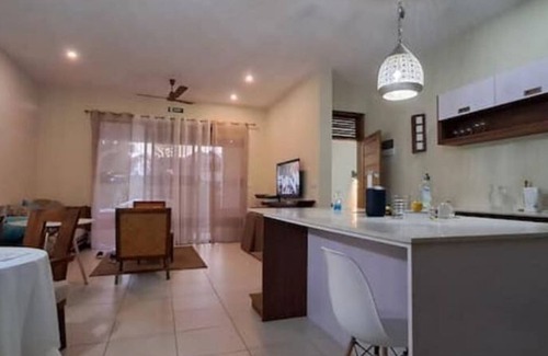 La Preneuse Villa | Séjournez aux les Villas Thorel, la plage et coucher de soleil 3mins a pied.