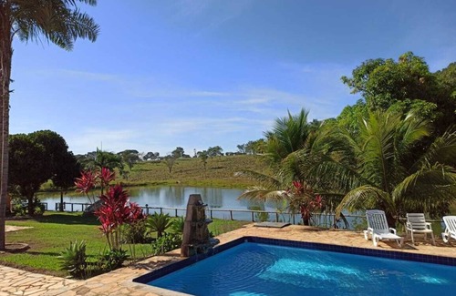 Hidrolandia House | Sítio Recanto da Paz with heated pool