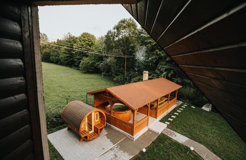 Izvoare House | Súgópatak Kulcsosház