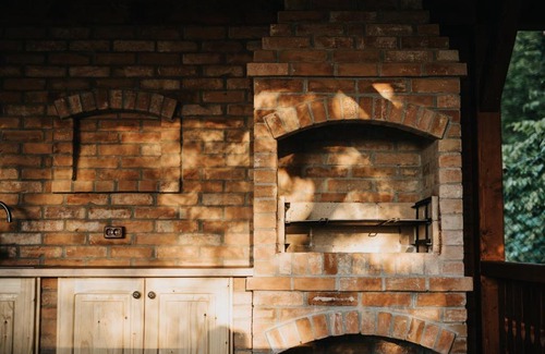 Izvoare House | Súgópatak Kulcsosház