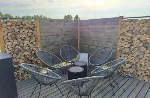 Biskupiec Apartment | Słoneczne Wzgórze nad Dadajem Domek Komfort
