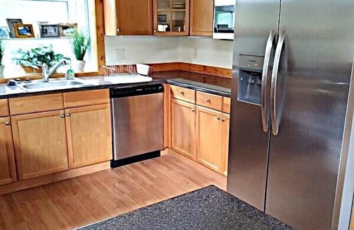 Beech Mountain House | S-13 Slopeside Solitude 4 BR/4 1/2 BA house with gameroom