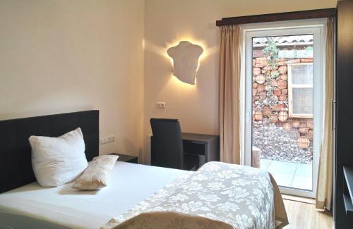 Levis Hotel | S'Matt Bob