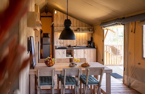 Andijk House | Safari Lodge near IJsselmeer Glamping