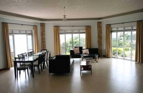 Kalangala Resort | SAFFRON BEACH RESORT AND ADVENTURE PARK