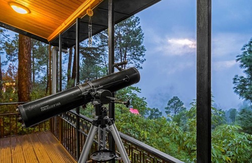 Chail Villa | SaffronStays Ekam, Chail - forest villa near Chail cricket ground