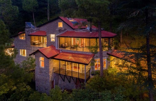 Chail Villa | SaffronStays Ekam, Chail - forest villa near Chail cricket ground