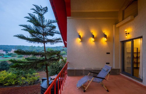 Mahabaleshwar Villa | SaffronStays RedFields By Venna River - luxury villa amidst strawberry farms