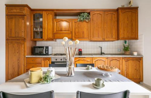 Pisa Apartment | Sage&Rosemary Home - with Garden by Pleiades Home