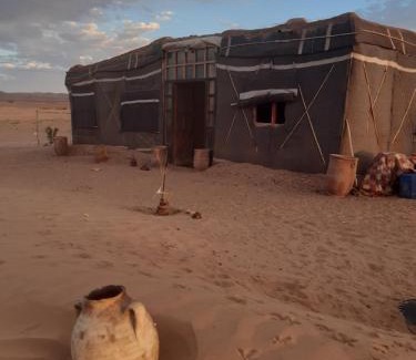 M'Hamid El Ghizlane Cabin | Sahara Peace