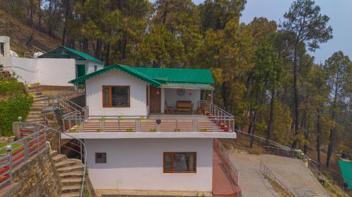 Majkhali Ski Chalet | Sahasrara Anahata