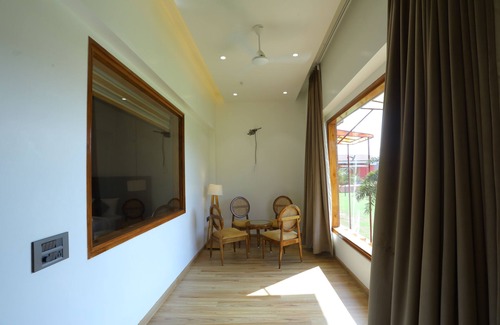 Delhi Villa | Sahib Farms and Resorts