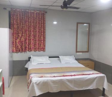 Junnar Hotel | Sai Samata Lodging Boarding