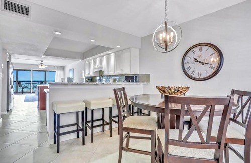 Indian Shores Apartment | Sail Away at Tahitian Towers 402