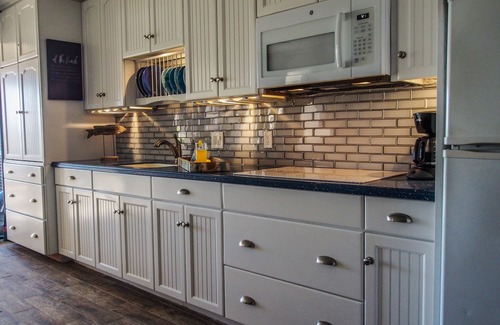 Red Hook Apartment | Sail Away II-WOW Beachfront to Paradise and Remodeled Throughout