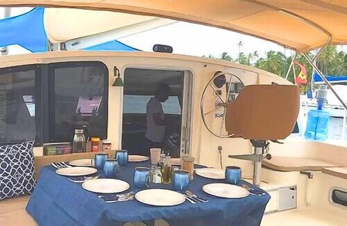 Carti Tupile Boat Rental | Sail San Blas on a Private Crewed All-Inclusive Catamaran