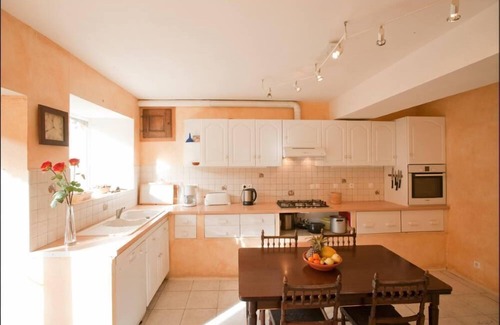 Saint-Julien-Labrousse Cottage | Saint Julien Labrousse: Country Cottage /Gite - Saint Julien Labrousse