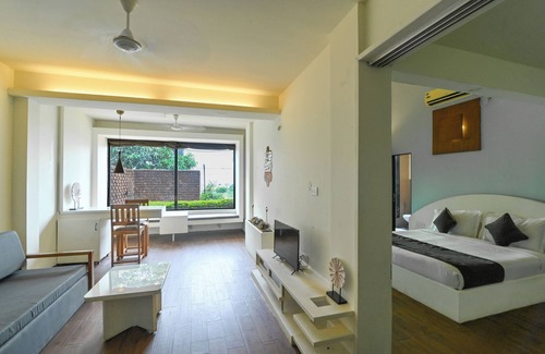 Murbad Hotel | Saj By The Lake