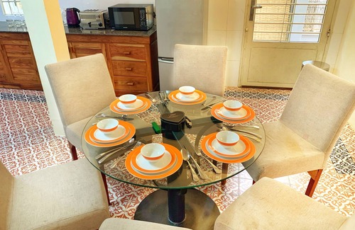 Siem Reap Villa | Sala Noble Two-Villa Retreat with 6-Bedrooms in Siem Reap-Share Swimming Pool