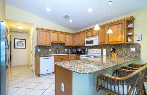 Key Colony Beach House | *SALE* 11/15-12/13 $1393WK. 47' DOCK, PRIVATE POOL, WALK TO CABANA BEACH CLUB
