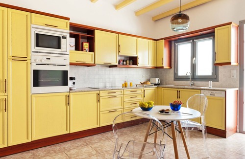 Santorini Villa | Saligari Villa with private pool & outdoor hot tub