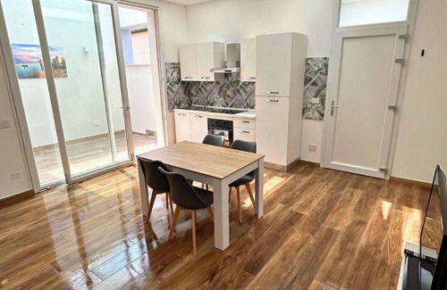 Lidi Ferraresi Apartment | Salinaro three-room apartment 150 m from the sea