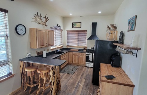 Riggins House | Salmon Riviera