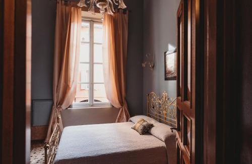 Old Town House | Salotto delle Arti