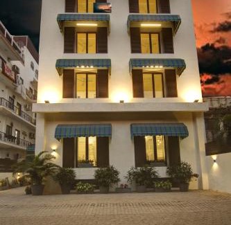 Okhla Hotel | Saltstayz Select - Nehru Place & New Friends Colony