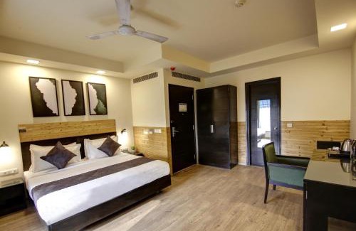 Okhla Hotel | Saltstayz Select - Nehru Place & New Friends Colony