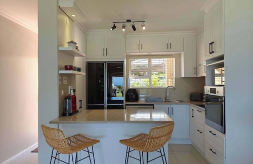 Plettenberg Bay Apartment | Salty Goose | 2BD APT, Sea & Lagoon Views