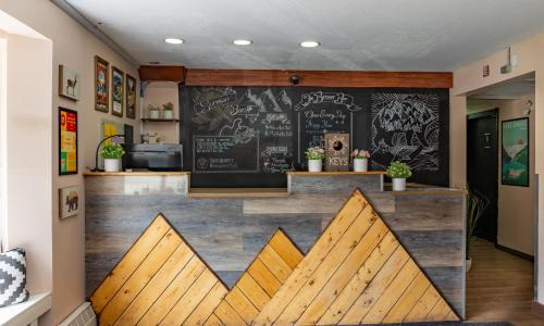 Banff Hostel | Samesun Banff Hostel