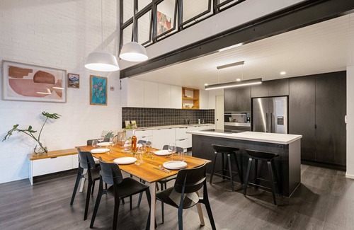 Moffat Beach Apartment | Samudr on Seaview at Moffat Beach