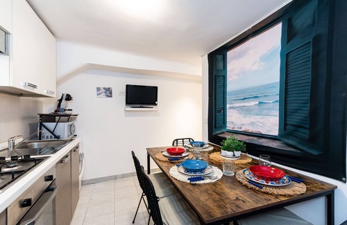 Genoa Historical Centre Apartment | SAN GIORGIO HOUSE City Center [2 MINUTES ON FOOT FROM AQUARIUM]