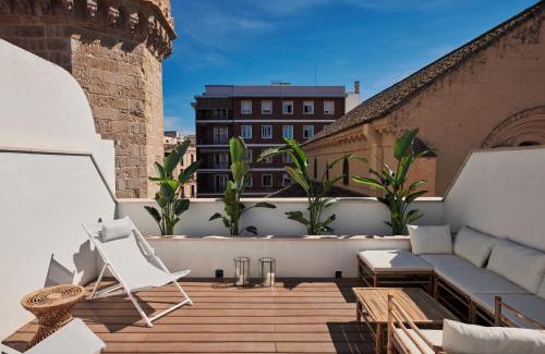 La Trinidad-San Juan y Todos los Santos House | San Nicolas Luxury Home with prívate terrace