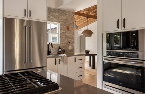 The Movie Colony House | San Simian with Pool & Spa! - One Block to Downtown PS