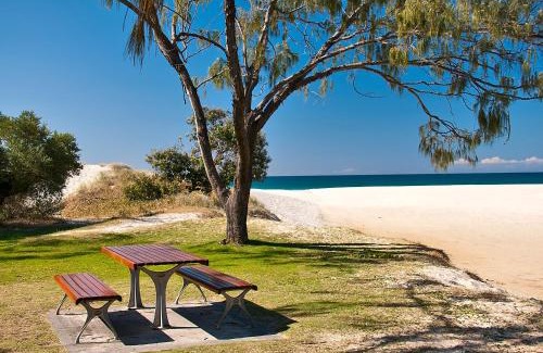 Currumbin Apartment | Sanctuary Lake Apartments