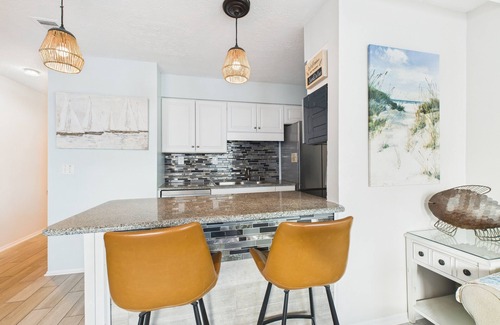 Crescent Beach Condo | Sand Dollar Serenity B15-Coastal Views-Sleeps 6